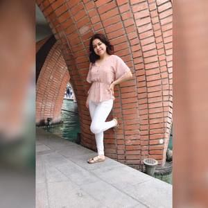 Meet your Posher, Yunuen